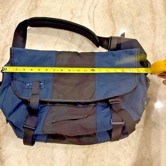 Timbuk2 San Francisco Messenger Bag Cordura Fabric; 19" Wide x 12" Tall; Blue - Picture 5 of 9